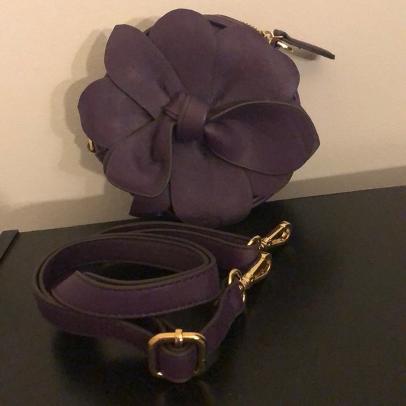 Flower/Bow Mini Purse - Picture 2 of 4